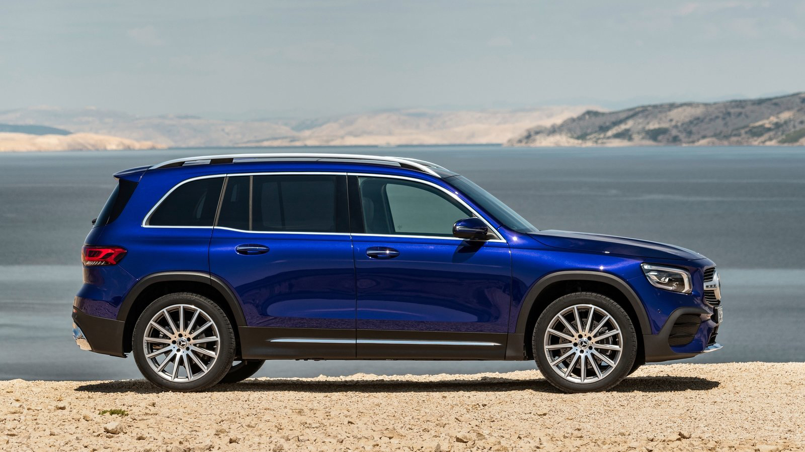 Mercedes GLA 200 VS GLB 180: Επιδόσεις ή χώροι στα ίδια λεφτά?